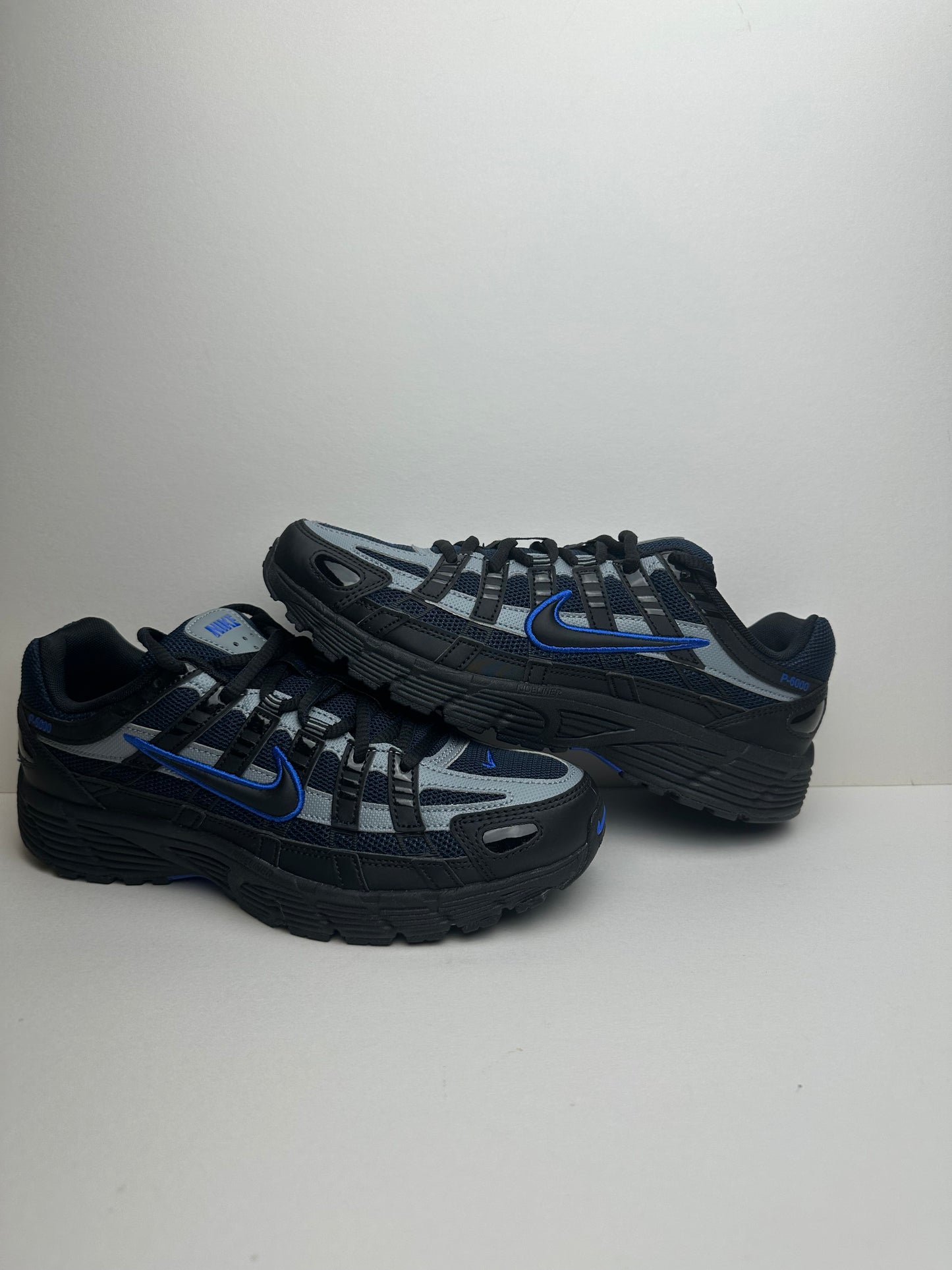 P-6000’s Obsidian Black / Navy